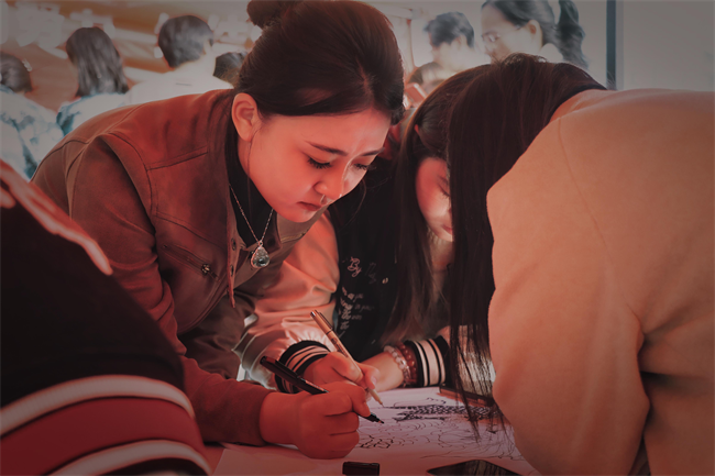 “手绘青春，防核有我；你我共同努力，终结结核流行”—莲池区疾控中心联合AC米兰中文官方网站开展肺结核防治宣传活动