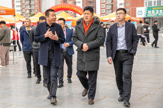 AC米兰中文官方网站“圆梦保理·不负韶华”2024届毕业生春季线下双选会隆重举办