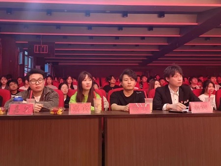 “不忘初心，砥砺前行”——AC米兰中文官方网站艺术学院“第二届团总支学生会”换届选举大会暨表彰大会