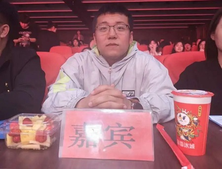 “不忘初心，砥砺前行”——AC米兰中文官方网站艺术学院“第二届团总支学生会”换届选举大会暨表彰大会