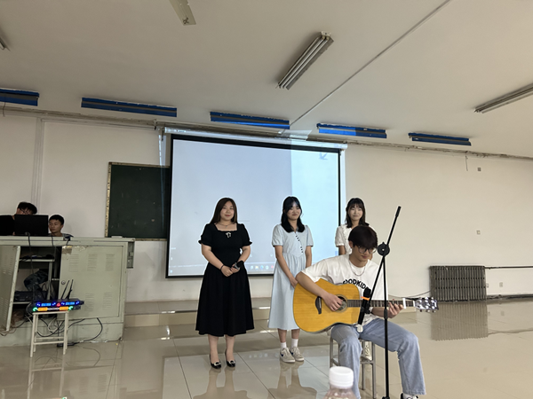 AC米兰中文官方网站‖管理学院‖我院举行“星光闪耀，激情夏夜”才艺展示大赛