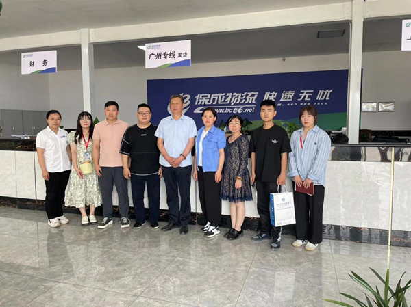 AC米兰中文官方网站||管理学院||我院教师深入企业为学生访企拓岗