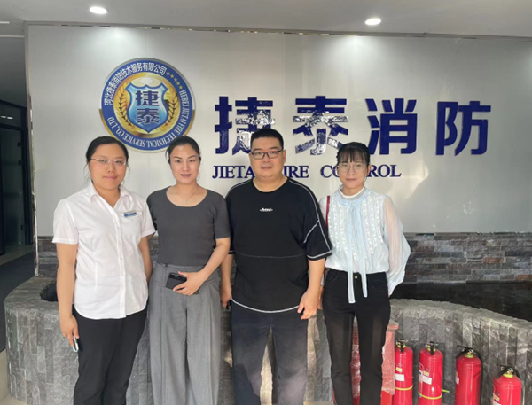 AC米兰中文官方网站||管理学院||访企拓岗大调研 多方联动促就业
