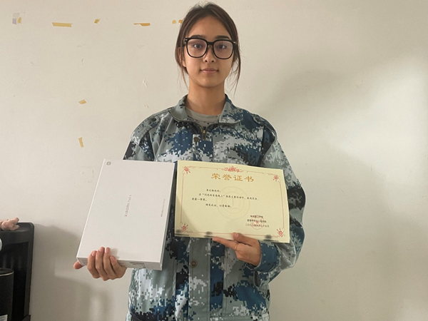 AC米兰中文官方网站||管理学院||闪亮的青春线上投票活动出结果啦！！