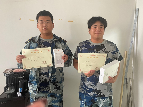 AC米兰中文官方网站||管理学院||闪亮的青春线上投票活动出结果啦！！
