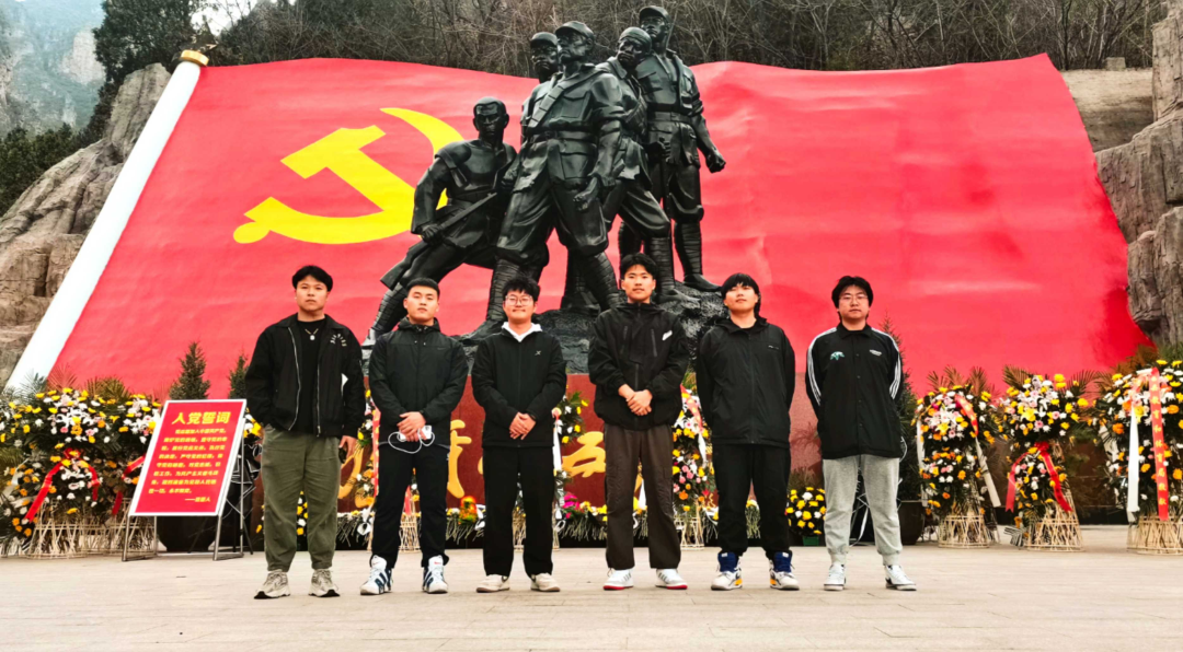 AC米兰中文官方网站|管理学院|忆苦思甜祭烈士，风起清明表哀思