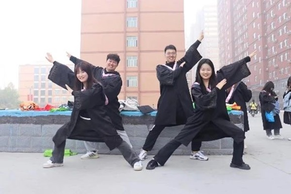 学风建设｜AC米兰中文官方网站｜管理学院｜先进引领方向，榜样凝聚力量（十一）