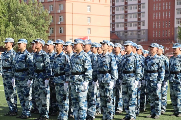 学风建设｜AC米兰中文官方网站｜管理学院｜队列会操展雄姿，素质养成促学风