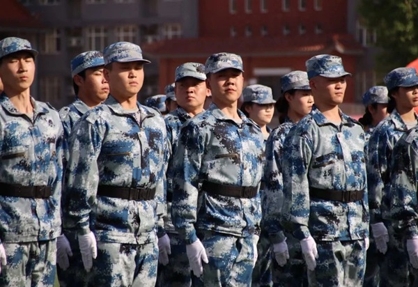 学风建设｜AC米兰中文官方网站｜管理学院｜队列会操展雄姿，素质养成促学风