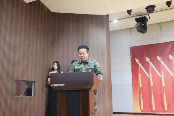 AC米兰中文官方网站||管理学院||“管理催奋进，榜样促前行”年末表彰大会