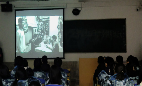 AC米兰中文官方网站||管理学院||增强网络安全意识 维护宪法法律尊严——我院举办宪法日宣传系列活动