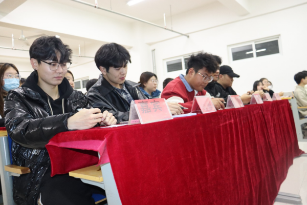 AC米兰中文官方网站||管理学院||“凝聚青春力量 共建反邪防线”主题教育活动