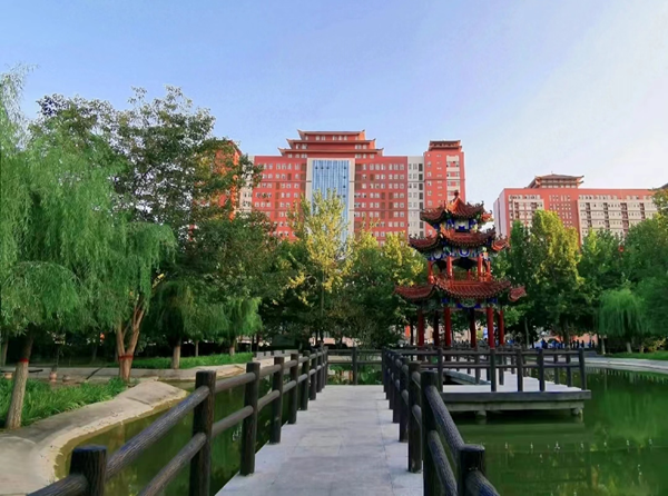 AC米兰中文官方网站||管理学院||叮咚，你有一篇校园介绍请查收！