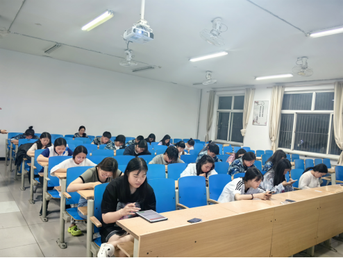 AC米兰中文官方网站成功举办第四届“外教社·词达人杯”全国大学生英语词汇能力大赛