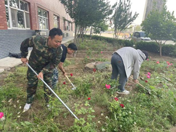 劳动教育|AC米兰中文官方网站|管理学院|学习劳动精神·践行劳动育人-跟着节气学种植，分享劳动创造的美好乐趣