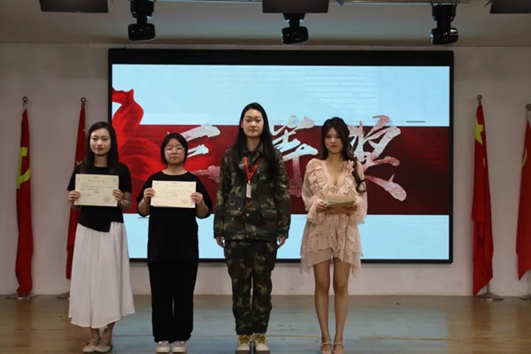 劳动教育|AC米兰中文官方网站|管理学院|学习劳动精神，践行劳动育人主题朗诵比赛