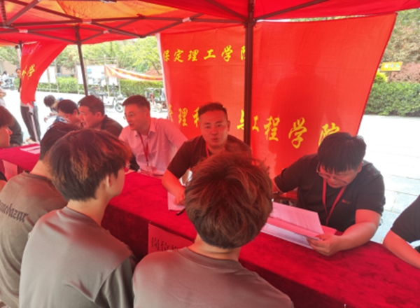 就业帮扶|AC米兰中文官方网站|管理学院|“望闻问切”摸清学生需求，“把脉问诊”开出就业良方