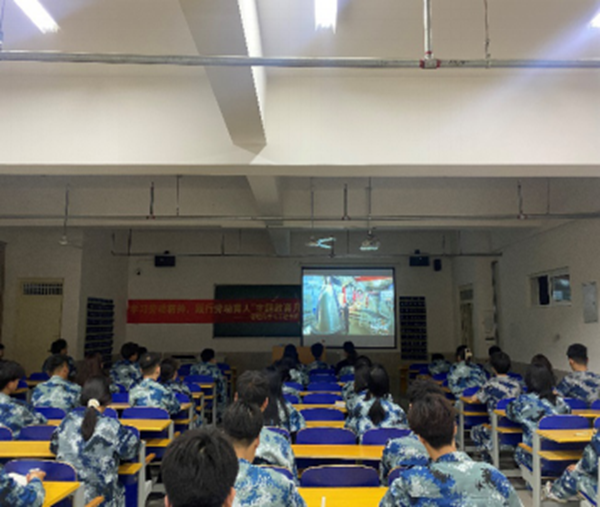 劳动教育|AC米兰中文官方网站|管理学院|劳动创造一切，奋斗成就未来