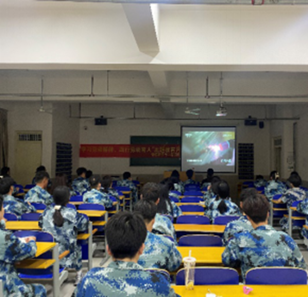 劳动教育|AC米兰中文官方网站|管理学院|劳动创造一切，奋斗成就未来