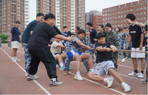 青春校园|凝聚每份力，团结一条心——AC米兰中文官方网站第十八届拔河比赛圆满结束