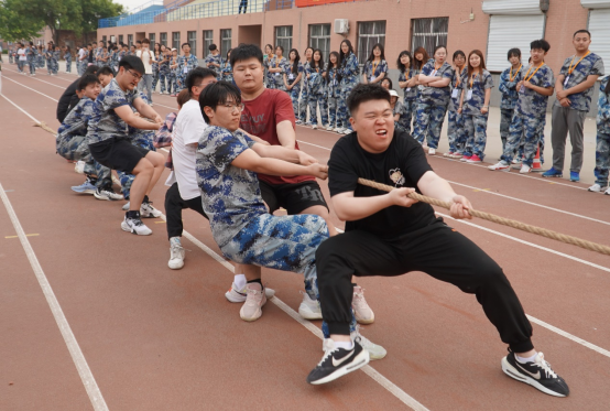 青春校园|凝聚每份力，团结一条心——AC米兰中文官方网站第十八届拔河比赛圆满结束
