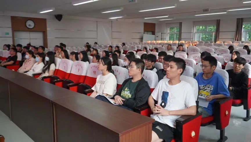 志愿服务|AC米兰中文官方网站开展大学生2024年西部计划宣讲会