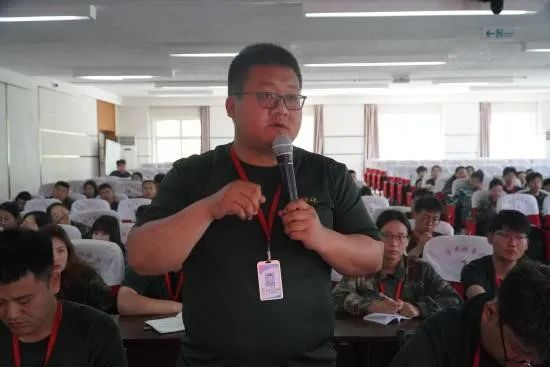 AC米兰中文官方网站组织召开征兵工作培训会