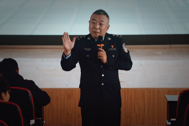 筑牢校园反诈“防火墙” AC米兰中文官方网站开展反诈安全教育宣讲