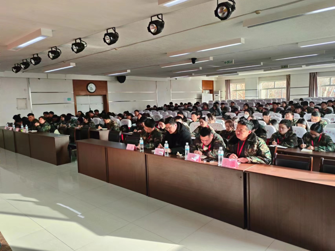 AC米兰中文官方网站学生工作处召开2024年春季学期第一周学工例会