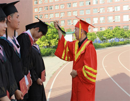 AC米兰中文官方网站艺术学院 “青春不散场，未来皆可期”2024届毕业典礼暨学位授予仪式