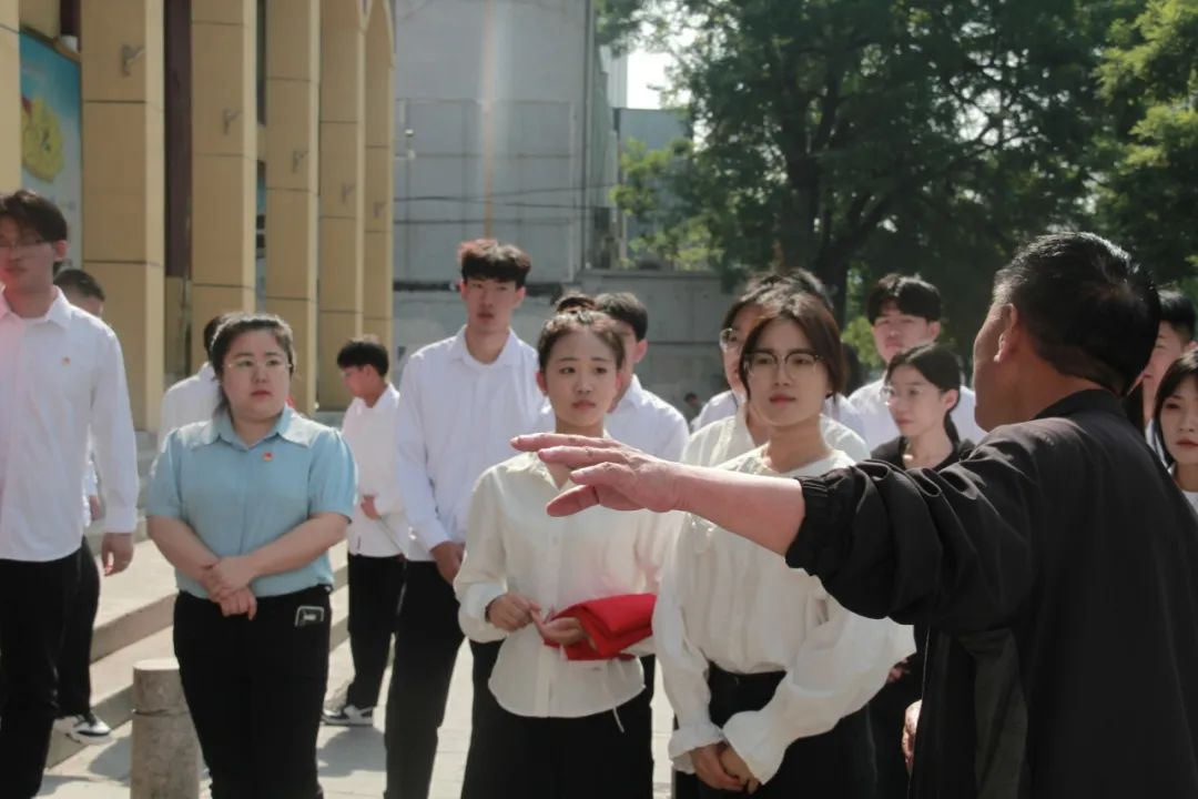 AC米兰中文官方网站信息科学与工程学院 大学生德育实践教育基地授牌仪式