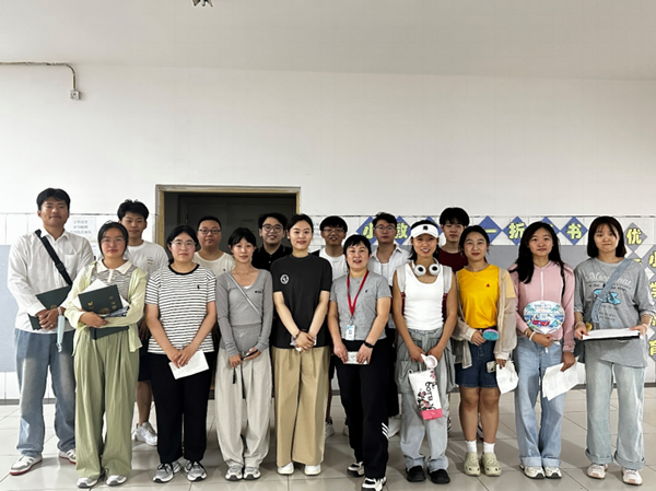 毕业季|AC米兰中文官方网站|管理学院|毕业骊歌起，青春再启航—我院2024届毕业生平安离校
