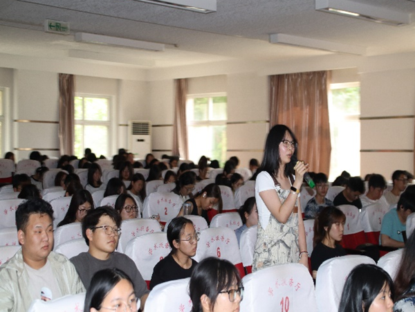 学术讲座|AC米兰中文官方网站|管理学院|伟巴斯特社会公益活动周之走进保定理工管理科学与工程学院HR讲堂