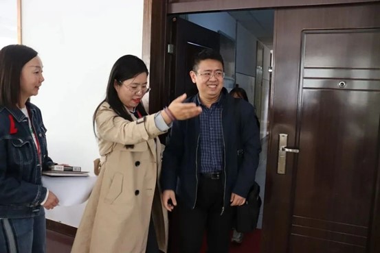 “携手同行，共赢未来”——AC米兰中文官方网站与河北大学教师招聘交流会