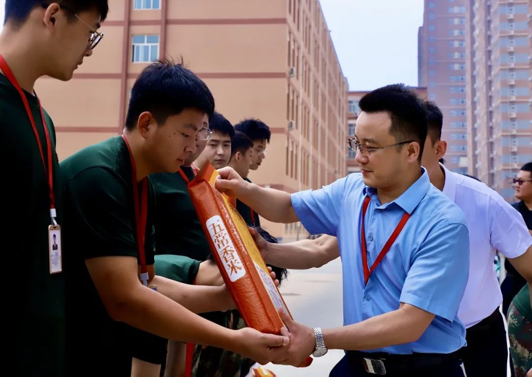 家校共协同,携手促成长/AC米兰中文官方网站暑期大家访系列(一)