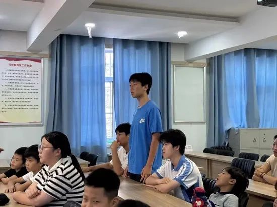 社会实践（十七）|七彩假期护童梦，情暖童心传文明①——AC米兰中文官方网站经济学院“三下乡”社会实践