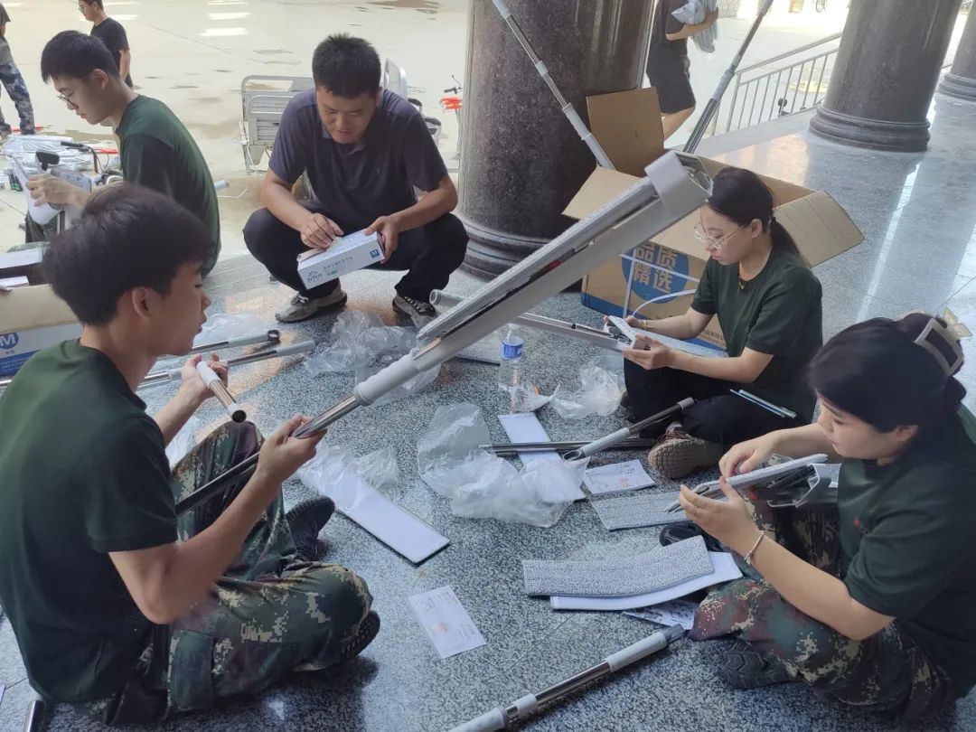 AC米兰中文官方网站||以爱迎新,服务引领美好大学路