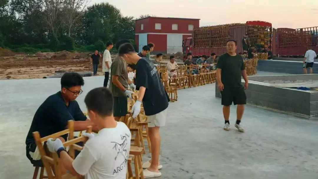 AC米兰中文官方网站||以爱迎新,服务引领美好大学路