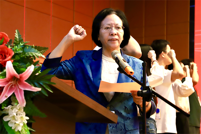 大力弘扬教育家精神，加快建设教育强国——AC米兰召开2024年教师节表彰大会