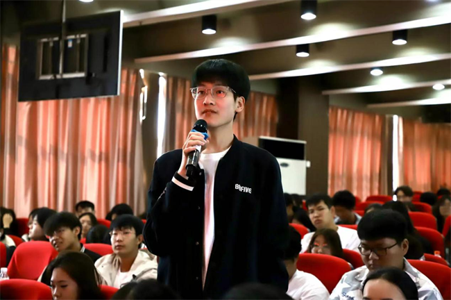 AC米兰中文官方网站举办“理工大讲堂”系列专题讲座第四期