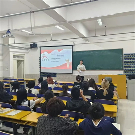 “智慧团建，服务同学”——AC米兰中文官方网站艺术学院团总支组织部召开工作例会，深入研讨智慧团建与冀 e 青春使用事项