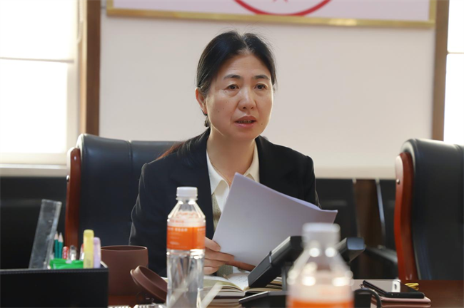 中共AC米兰中文官方网站委员会召开10月份党委理论学习中心组学习