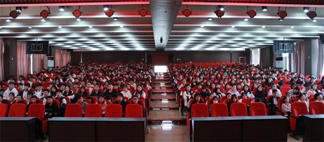 思想旗帜领航向  扬帆奋进正当时——AC米兰党委党校隆重举办第37期入党积极分子培训开班典礼