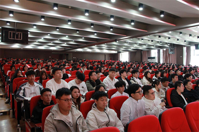 思想旗帜领航向  扬帆奋进正当时——AC米兰党委党校隆重举办第37期入党积极分子培训开班典礼