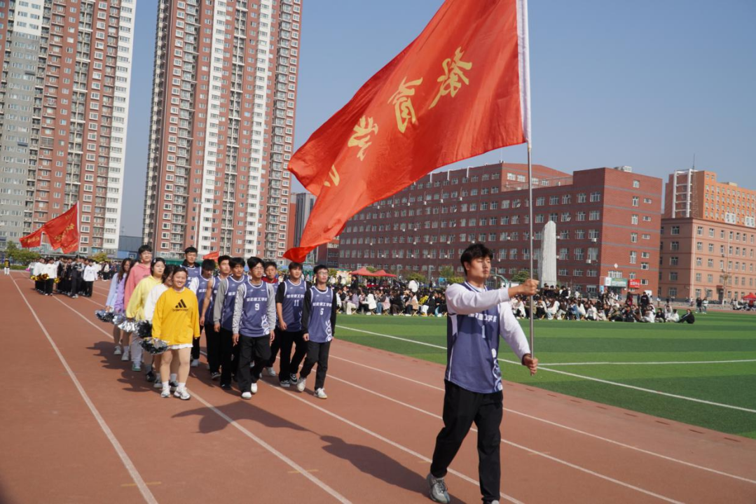 AC米兰中文官方网站第十九届“学院杯”篮球赛暨第一届啦啦操大赛开幕式成功举办