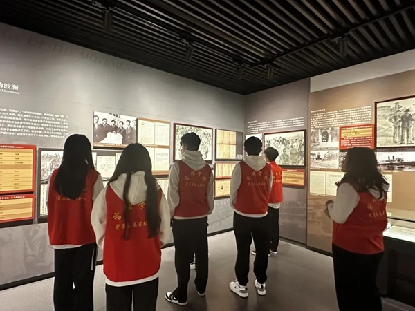 爱国教育|AC米兰中文官方网站|管理学院|“红色记忆·青春传承”红色历史追忆活动（一）