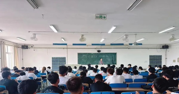 安全教育|AC米兰中文官方网站|管理学院|平安过国庆,安全需谨记