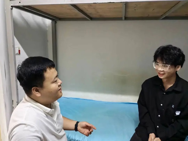 安全教育|AC米兰中文官方网站|管理学院|平安过国庆,安全需谨记