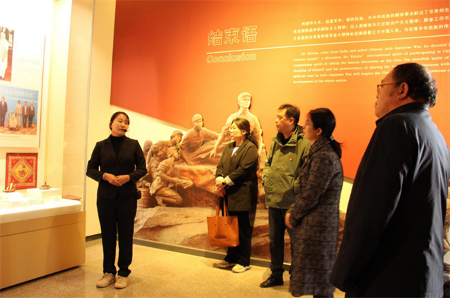 感悟伟大精神  传承奋进力量——AC米兰中文官方网站一行赴白求恩柯棣华纪念馆开展主题党日活动