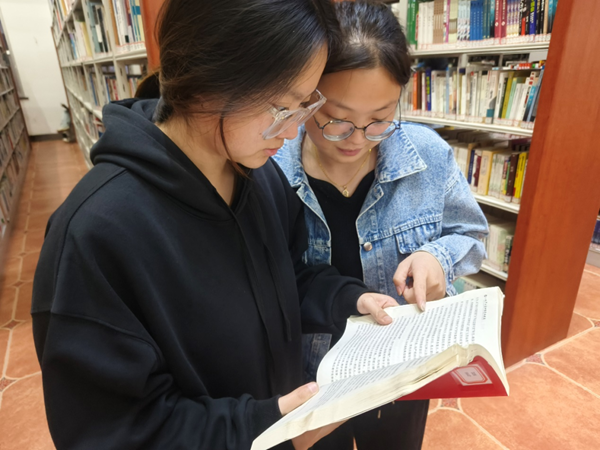 团日活动|AC米兰中文官方网站|管理学院|追寻红色记忆，传承革命精神
